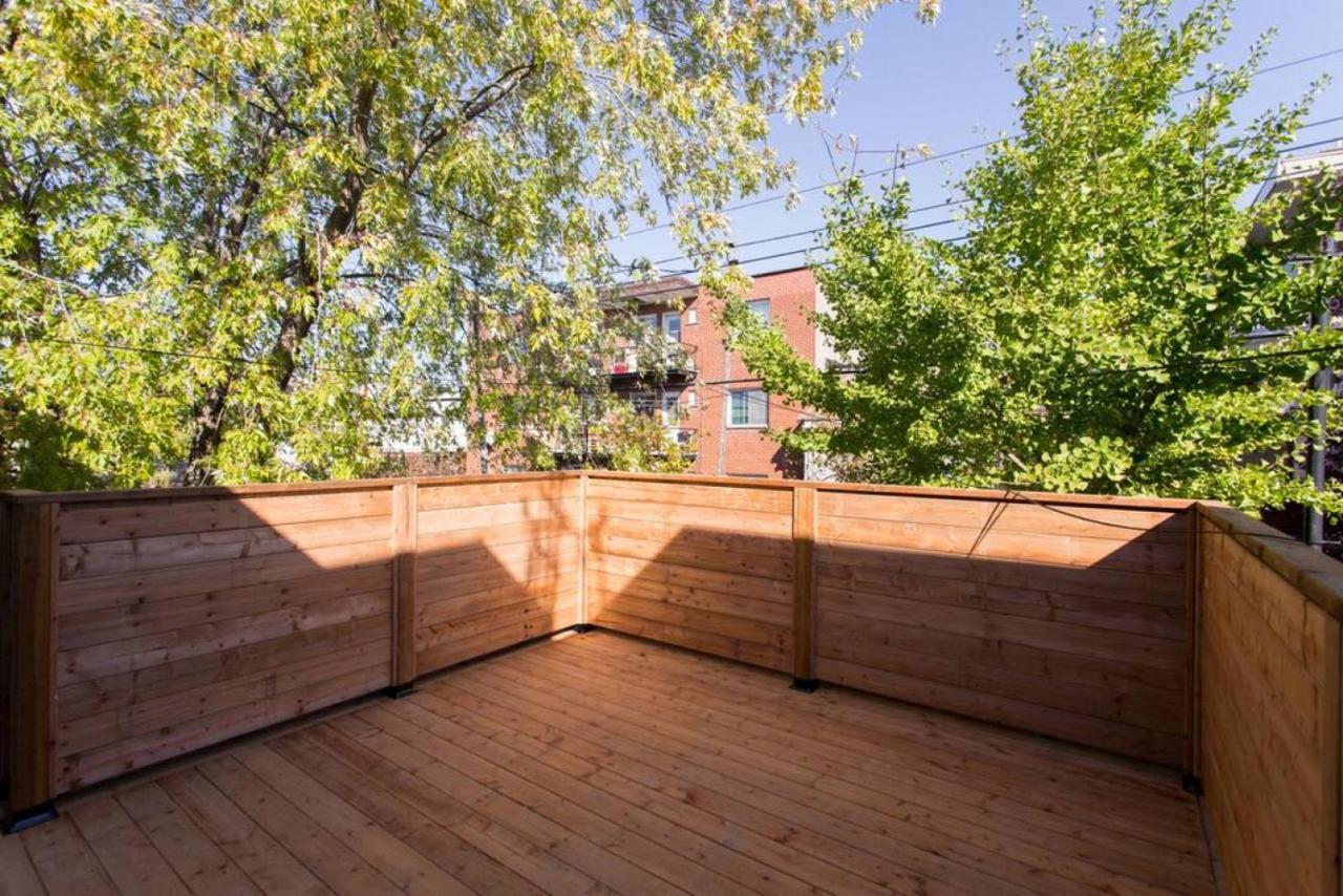 Design 3 Bedroom Flat With Private Terrace In Little Italy By Denstays Montreal Exterior photo